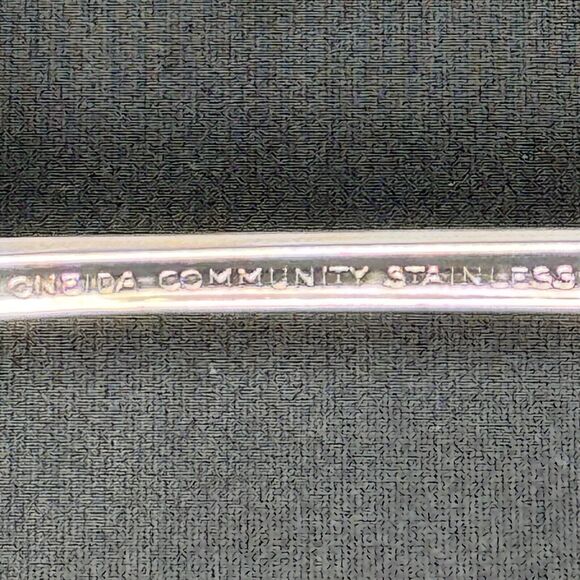 Oneida Community CHATELAINE Stainless Betty Crocker Flatware 4 Dessert Spoons - Picture 4 of 6